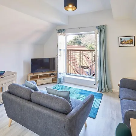 Host & - Jet @ Spa Well