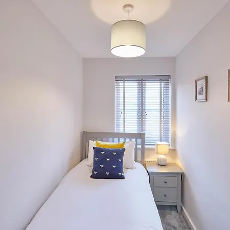 Host & - Jet @ Spa Well ウィットビー